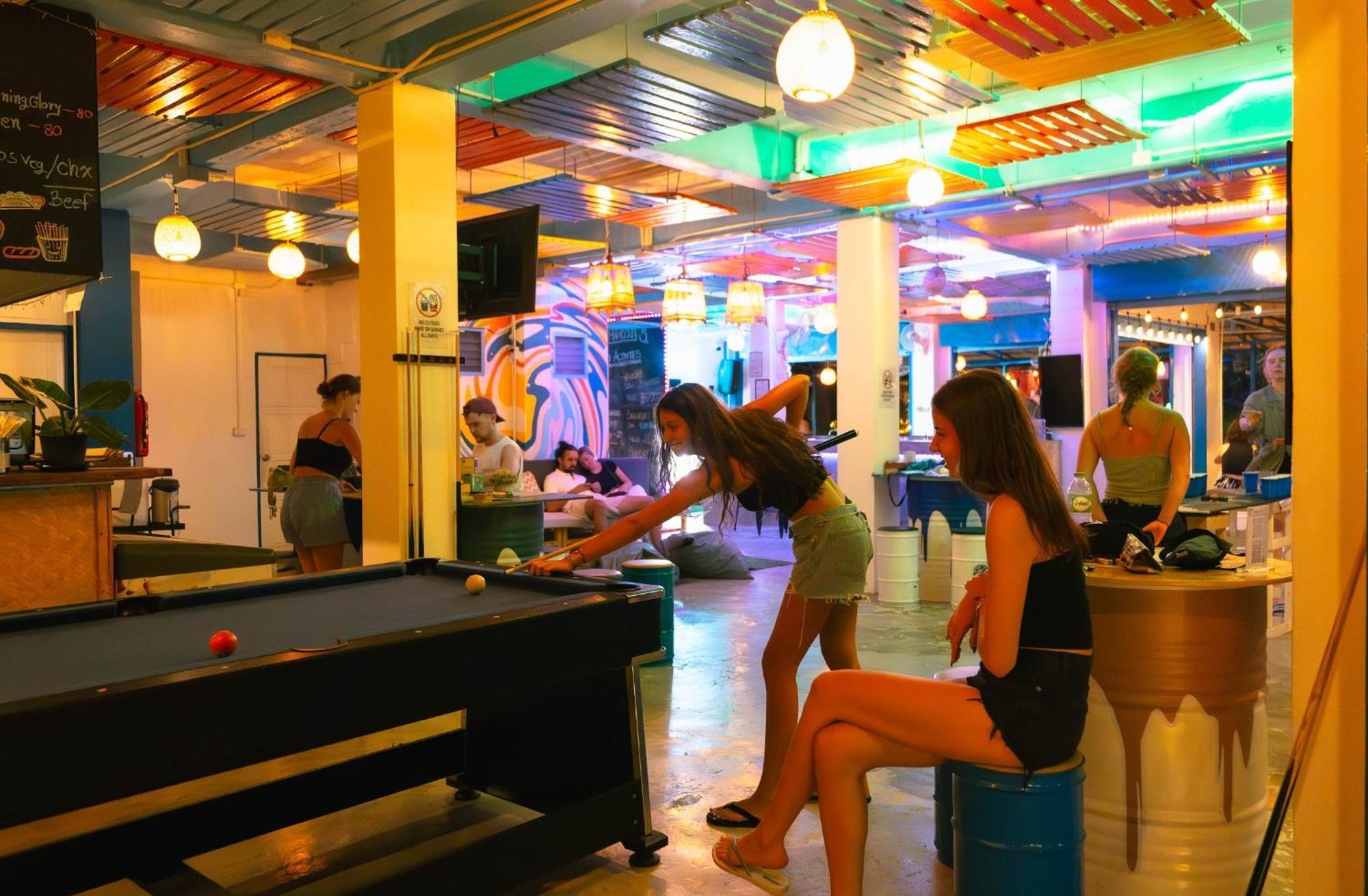 The Hangout Hostel Ao Nang 外观 照片